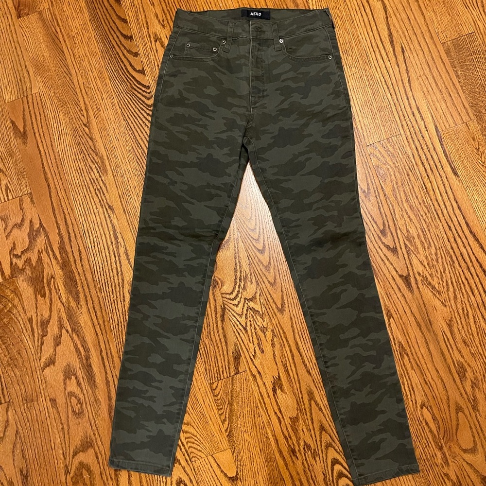 Womens jeans size 4